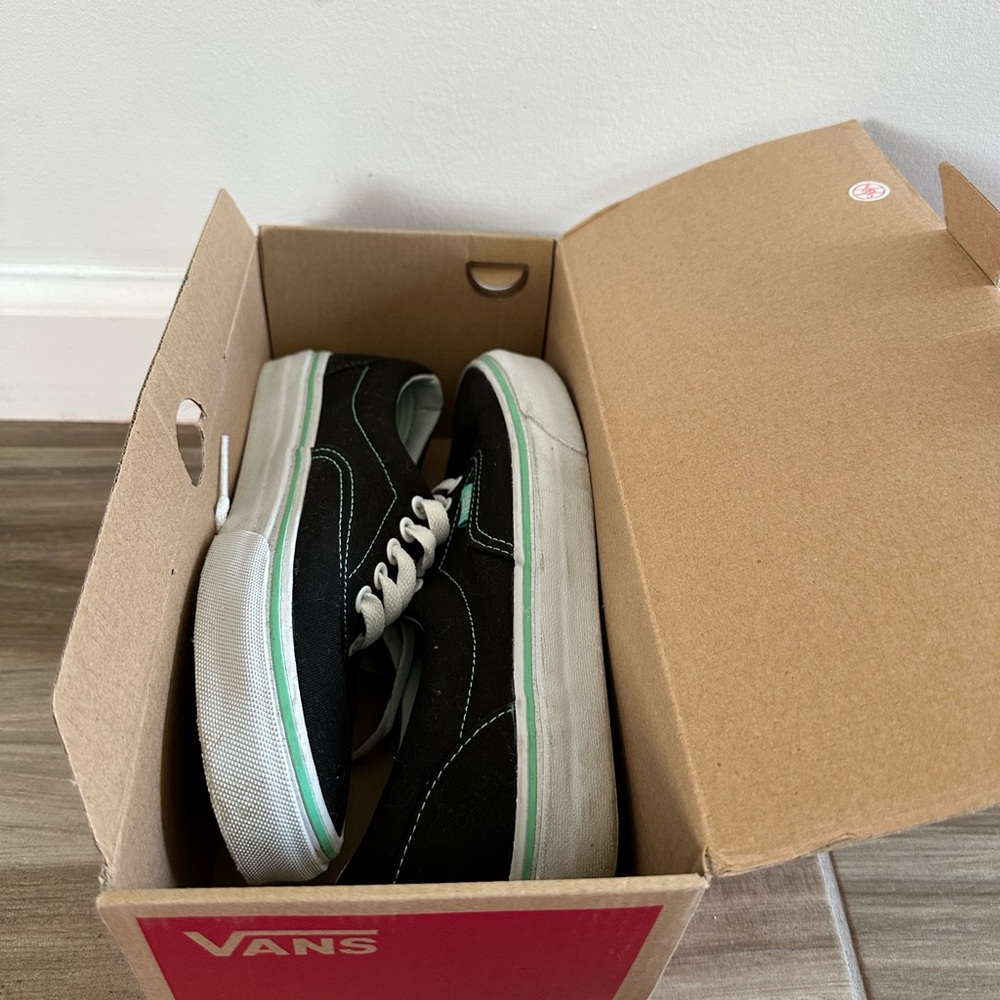 Vans Era 2 Tone Black and Teal Cockatoo Canvas Shoes - Picture 8 of 9
